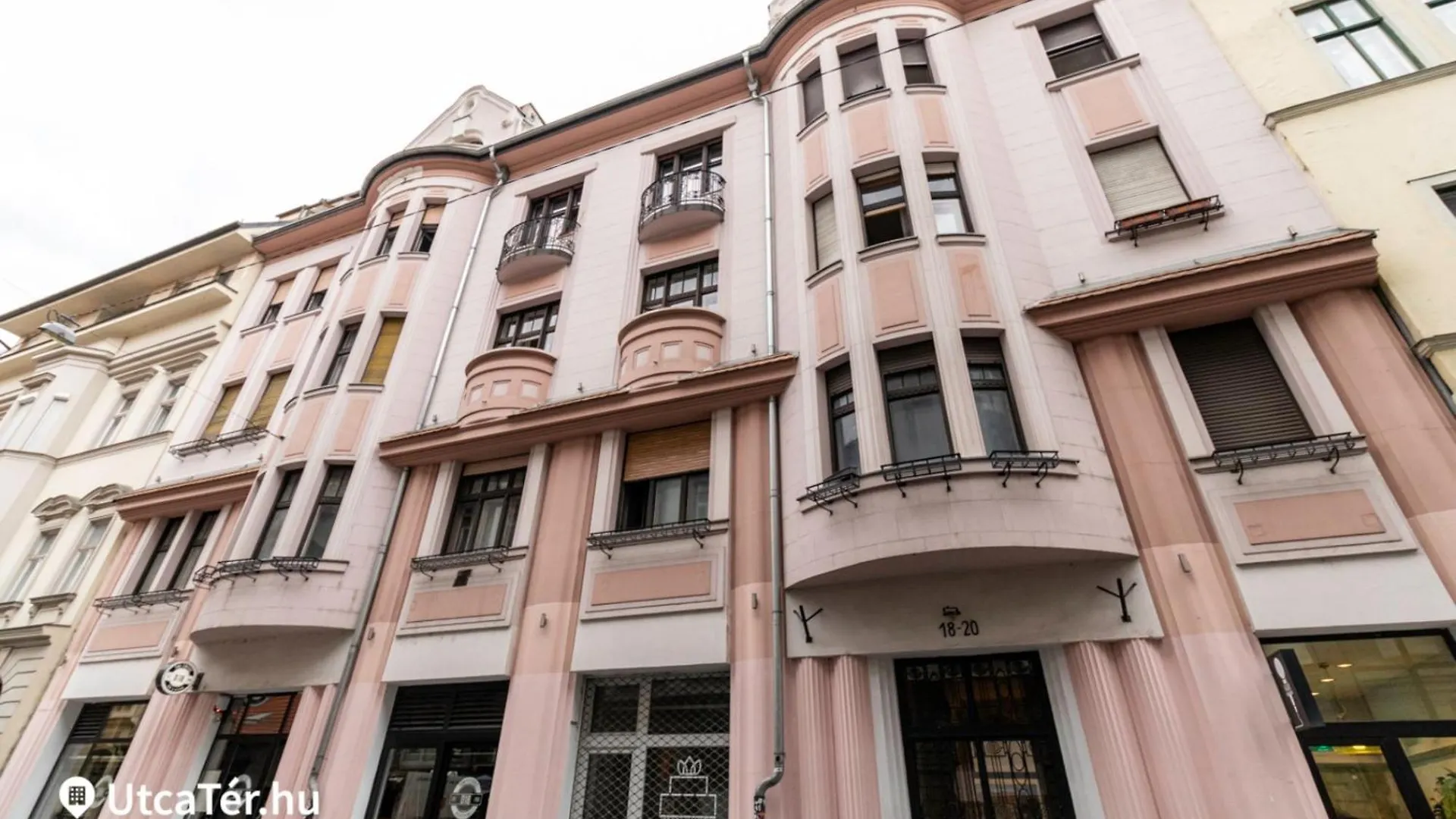 Marton\'S Dessewffy Apartments contacts