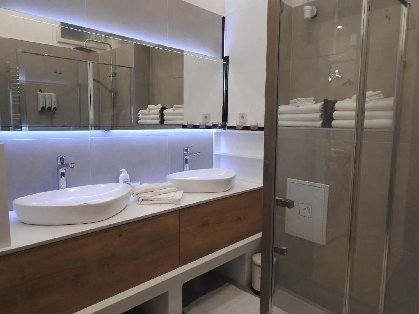 Aparthotel Marton'S Dessewffy Apartments Budapest Hungary